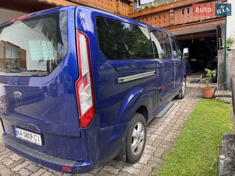 Мінівен Ford Tourneo Custom 2015 в Києві