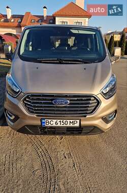 Минивэн Ford Tourneo Custom 2021 в 