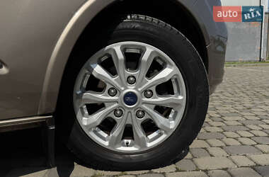 Минивэн Ford Tourneo Custom 2020 в 