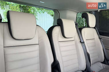 Минивэн Ford Tourneo Custom 2020 в 