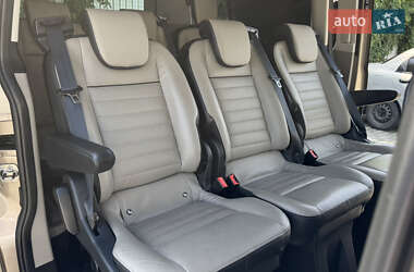 Минивэн Ford Tourneo Custom 2020 в 