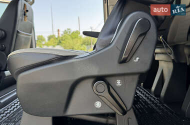 Минивэн Ford Tourneo Custom 2020 в 