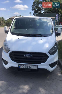 Минивэн Ford Tourneo Custom 2019 в 