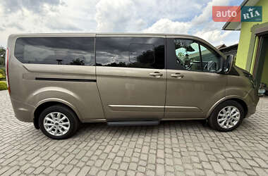 Мінівен Ford Tourneo Custom 2019 в 