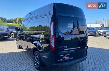Мінівен Ford Tourneo Custom 2017 в 