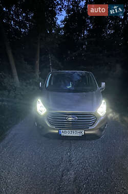 Мінівен Ford Tourneo Custom 2020 в 