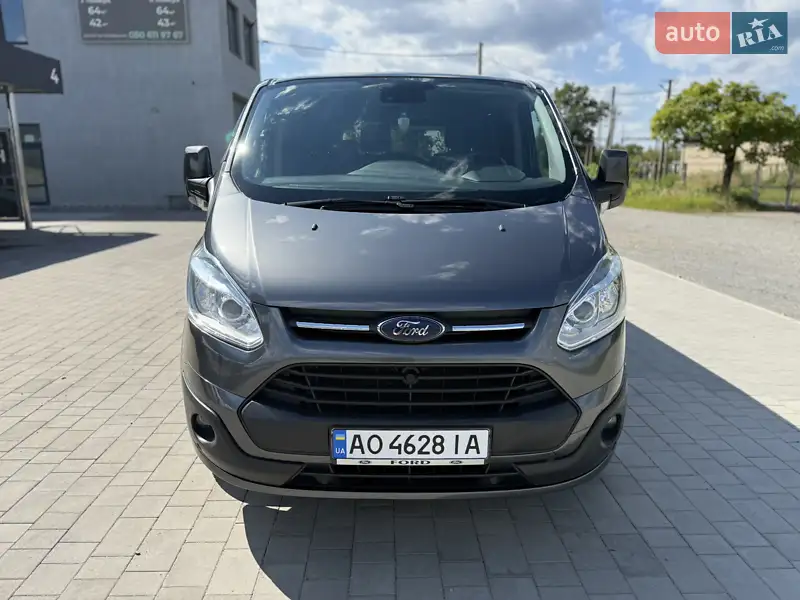 Ford Tourneo Custom 2017