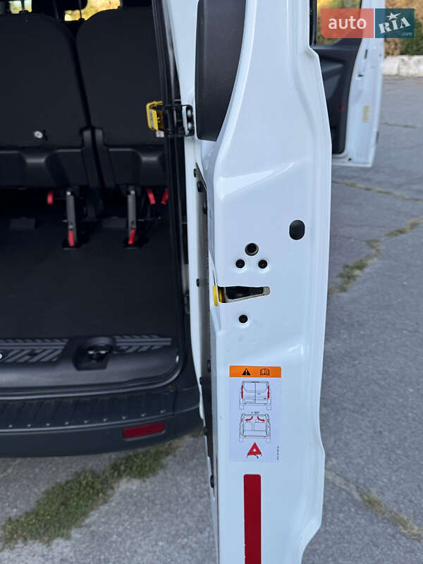 Минивэн Ford Tourneo Custom 2013 в Харькове фото 47 Минивэн Ford Tourneo Custom 2013 в Харькове