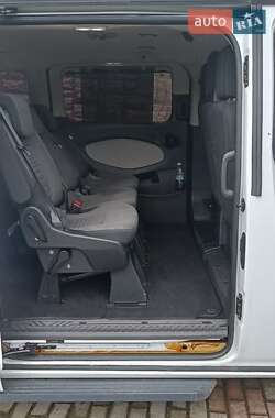 Минивэн Ford Tourneo Custom 2017 в 