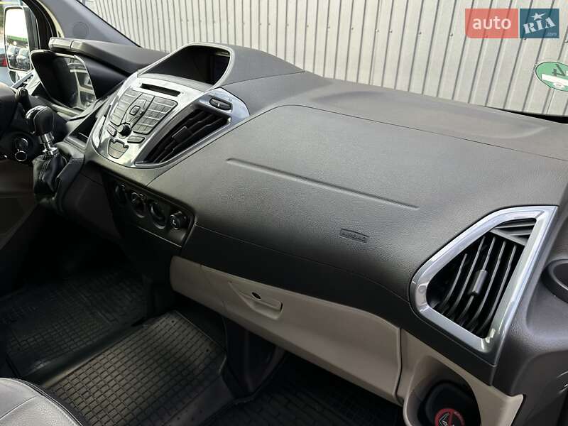 Мінівен Ford Tourneo Custom 2015 в Мукачевому фото 31 Мінівен Ford Tourneo Custom 2015 в Мукачевому