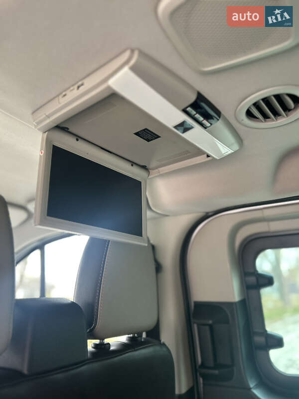 Минивэн Ford Tourneo Custom 2015 в Запорожье