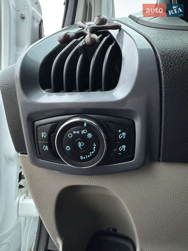 Минивэн Ford Tourneo Custom 2016 в Ровно