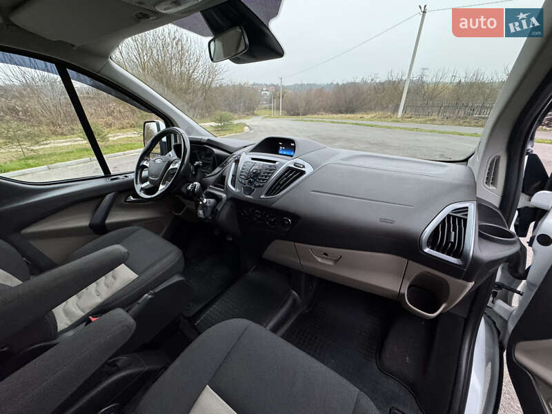 Минивэн Ford Tourneo Custom 2016 в Ровно