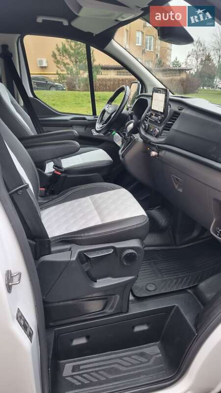 Минивэн Ford Tourneo Custom 2021 в Киеве