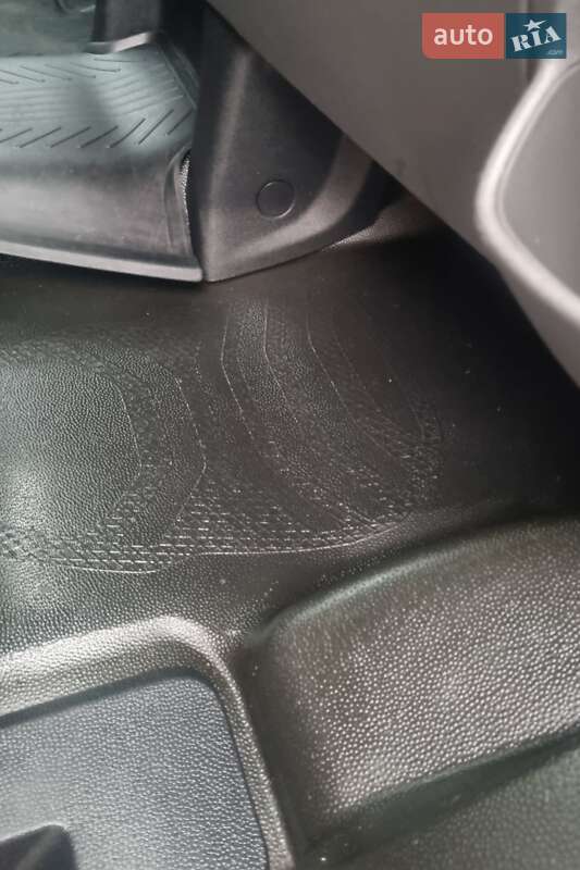 Минивэн Ford Tourneo Custom 2021 в Киеве