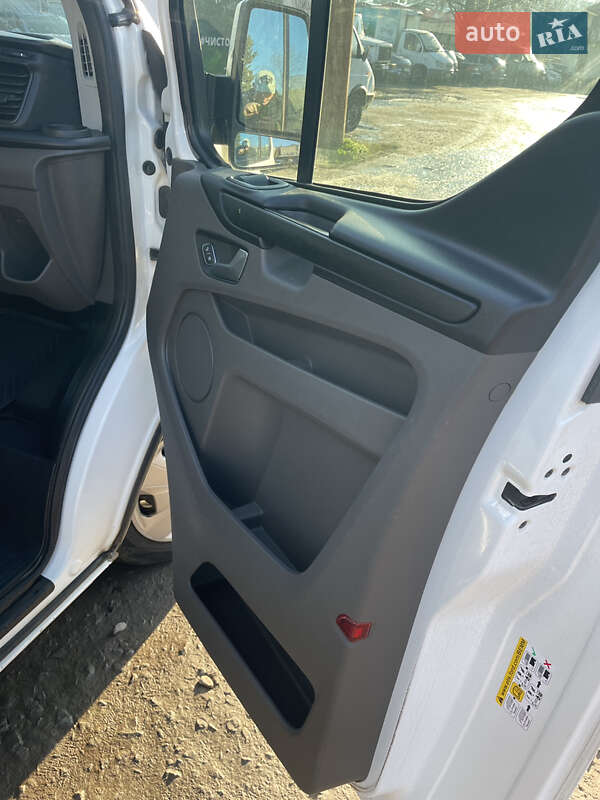 Минивэн Ford Tourneo Custom 2019 в Львове