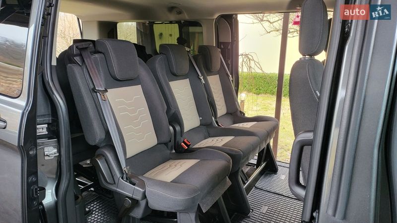 Минивэн Ford Tourneo Custom 2017 в Украинке