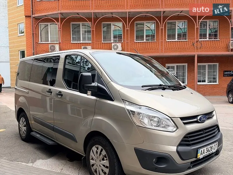 Ford Tourneo Custom