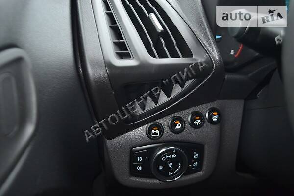 Вантажопасажирський фургон Ford Transit Connect 2015 в Хмельницькому