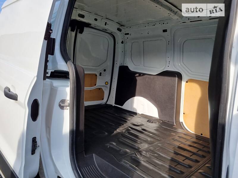 Вантажний фургон Ford Transit Connect 2017 в Одесі