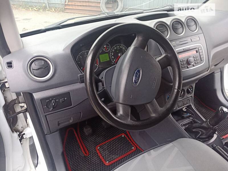Грузовой фургон Ford Transit Connect 2010 в Корсуне-Шевченковском фото 6 Грузовой фургон Ford Transit Connect 2010 в Корсуне-Шевченковском