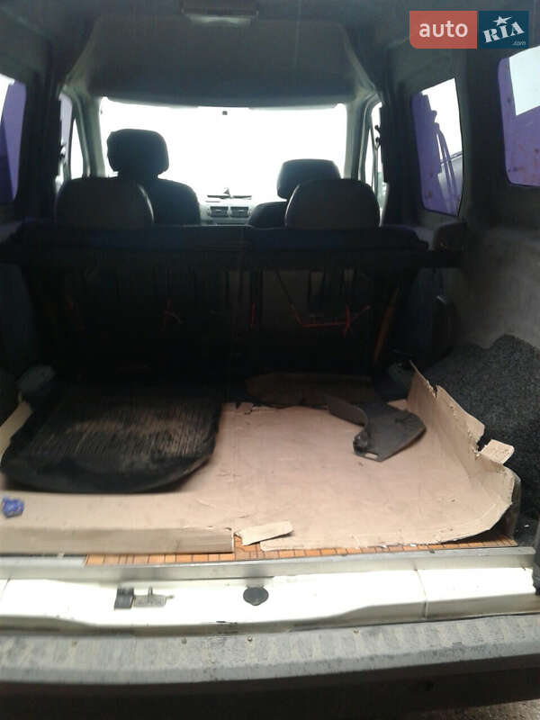 Мінівен Ford Transit Connect 2005 в Одесі фото 9 Мінівен Ford Transit Connect 2005 в Одесі