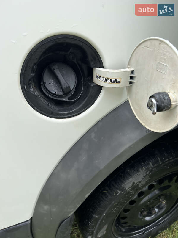 Мінівен Ford Transit Connect 2004 в Чернівцях