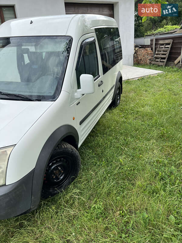 Мінівен Ford Transit Connect 2004 в Чернівцях