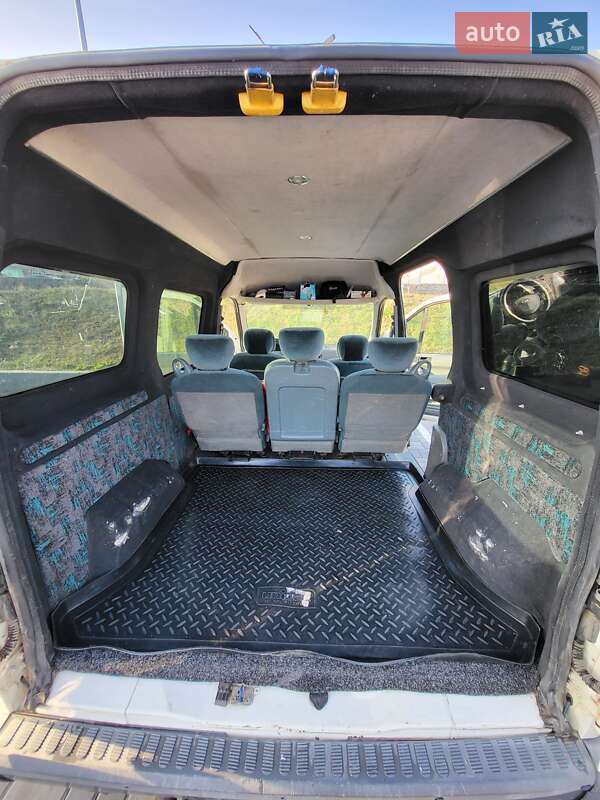 Минивэн Ford Transit Connect 2004 в Киеве