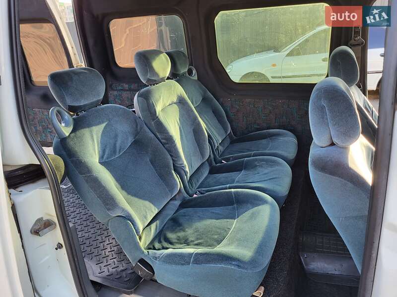 Минивэн Ford Transit Connect 2004 в Киеве