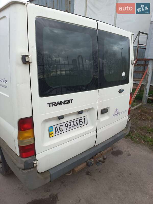 Ford Transit Connect 2005