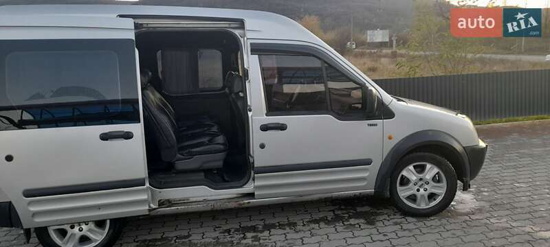 Минивэн Ford Transit Connect 2002 в Хусте
