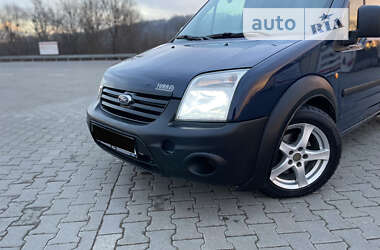Вантажний фургон Ford Transit Connect 2011 в Чернівцях