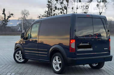 Вантажний фургон Ford Transit Connect 2011 в Чернівцях