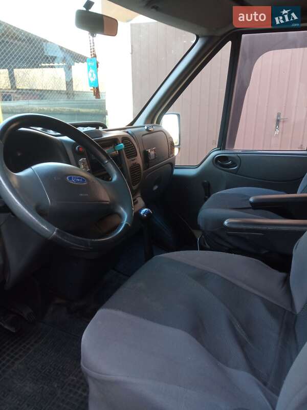 Мінівен Ford Transit Connect 2004 в Мостиській