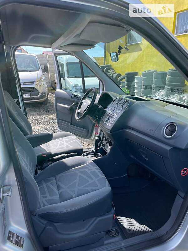 Вантажний фургон Ford Transit Connect 2011 в Костопілі