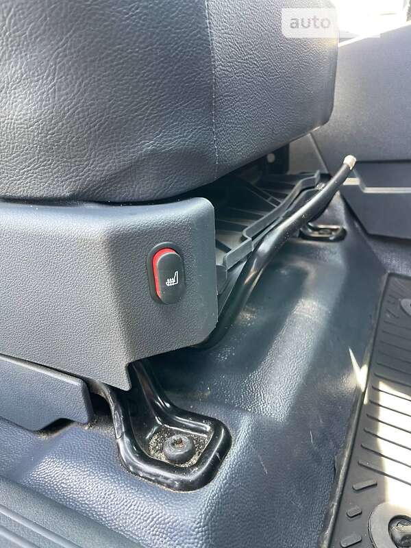 Вантажний фургон Ford Transit Connect 2011 в Костопілі