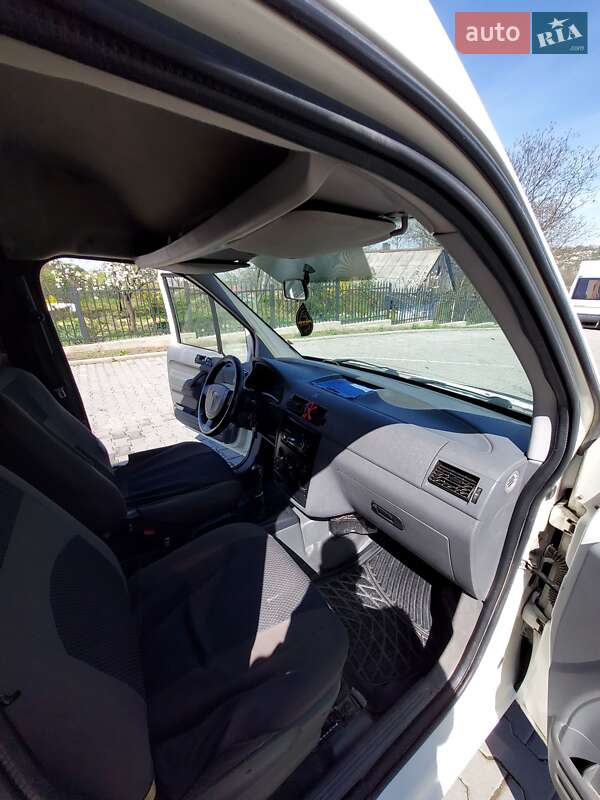 Минивэн Ford Transit Connect 2004 в Черновцах