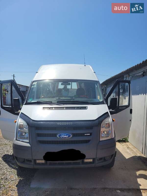 Минивэн Ford Transit Connect 2007 в Килии