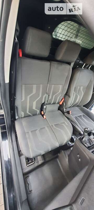 Вантажний фургон Ford Transit Connect 2015 в Львові