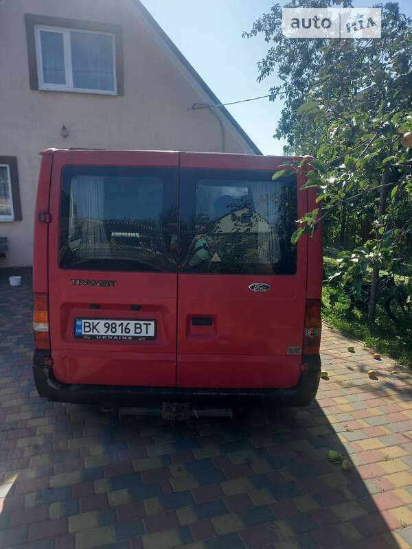 Мінівен Ford Transit Connect 2003 в Вараші