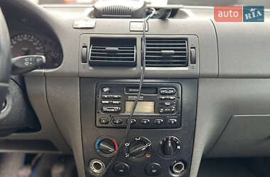 Минивэн Ford Transit Connect 2003 в 