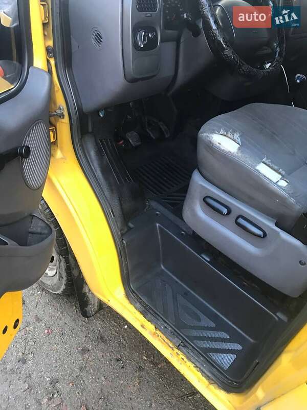 Вантажний фургон Ford Transit Connect 2004 в Броварах фото 5 Вантажний фургон Ford Transit Connect 2004 в Броварах