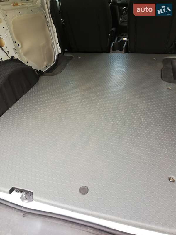 Вантажний фургон Ford Transit Connect 2013 в Житомирі