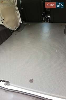 Грузовой фургон Ford Transit Connect 2013 в 