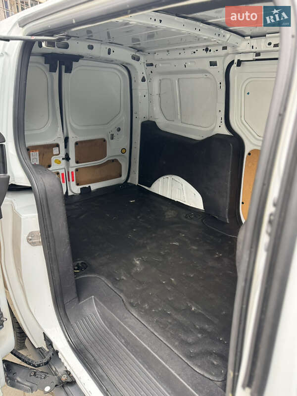 Грузовой фургон Ford Transit Connect 2014 в Черновцах