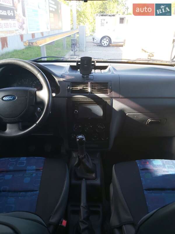 Минивэн Ford Transit Connect 2008 в Черновцах