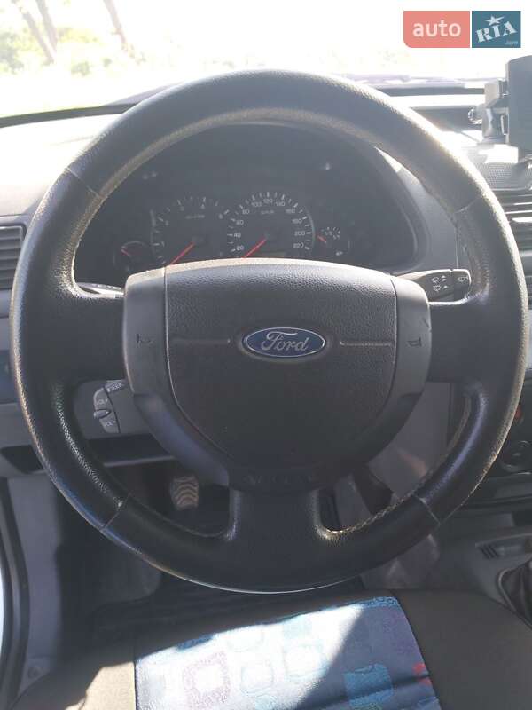 Минивэн Ford Transit Connect 2008 в Черновцах
