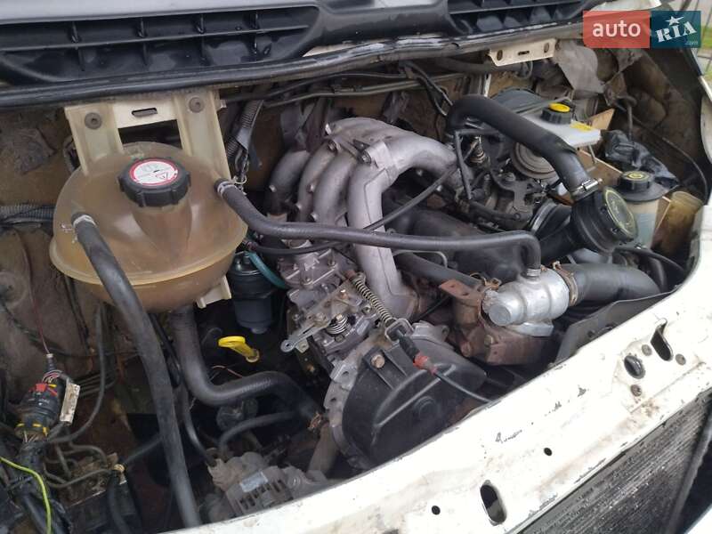 Минивэн Ford Transit Connect 2002 в Луцке