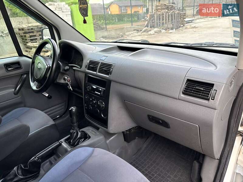 Мінівен Ford Transit Connect 2004 в Тернополі
